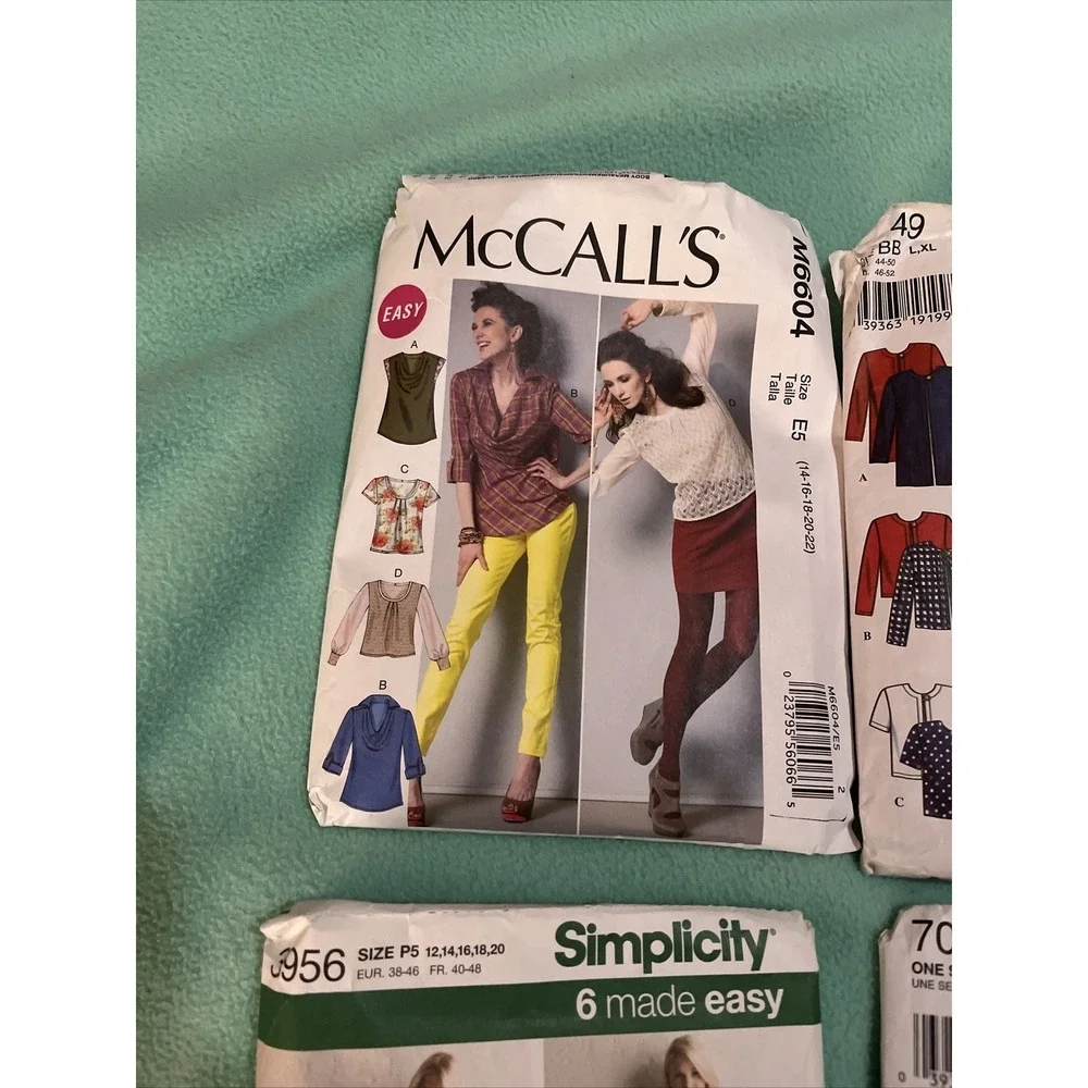 Mixed Lot of‎ 8 Butterick Simplicity Mccalls , Crafts , Hats, Dresses Etc
